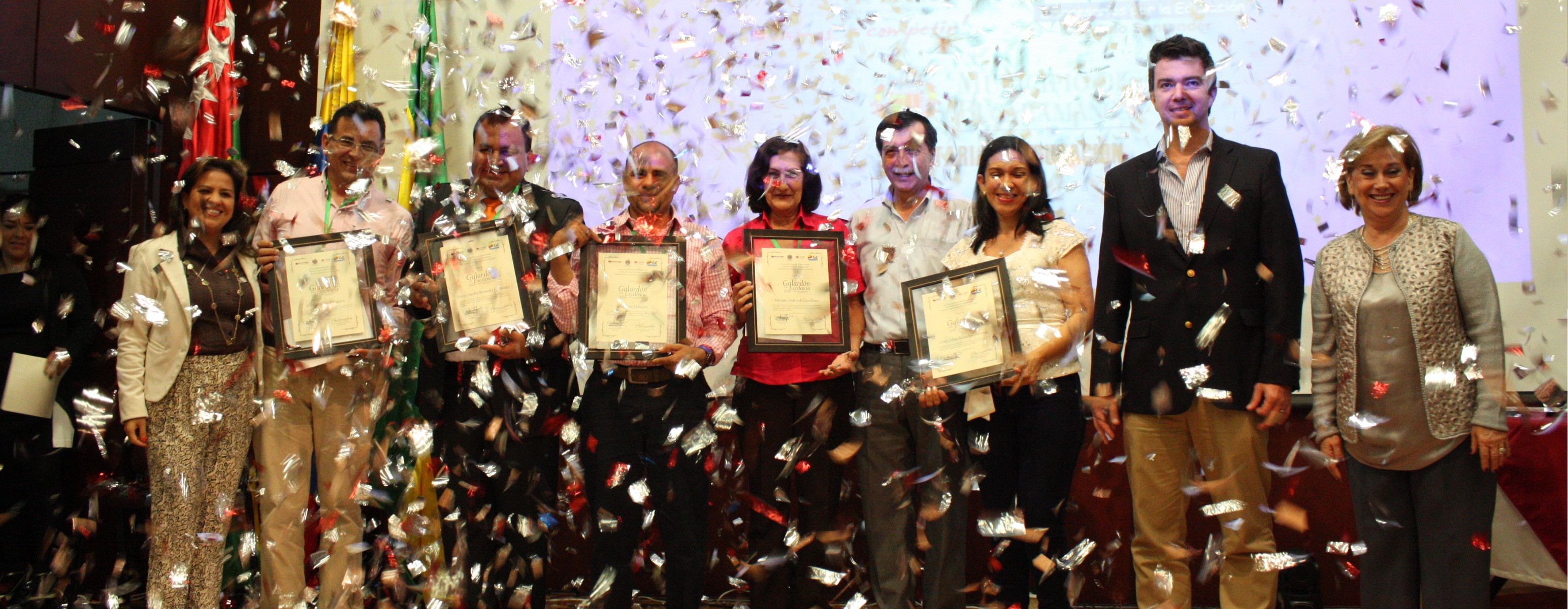 Galard&oacute;n a la excelente gesti&oacute;n educativa